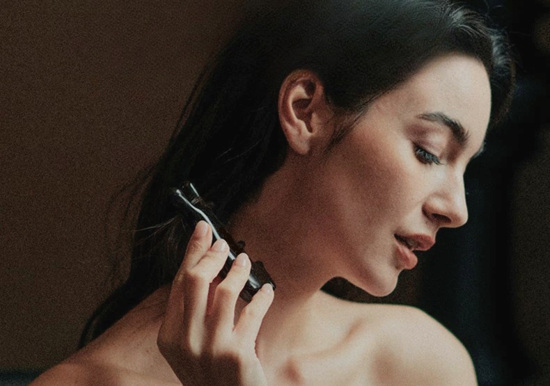 RES 2-in-1 Scalp Stimulator & Massager